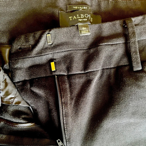 Talbots Pants – Classic Black Wardrobe Essential Size 6P - Picture 3 of 7